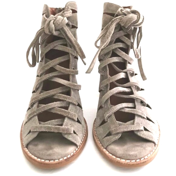 Jeffrey Campbell Corwin Gray Suede Lace Up Peep Toe Ankle Bootie Block Heel 9.5 - Picture 3 of 9